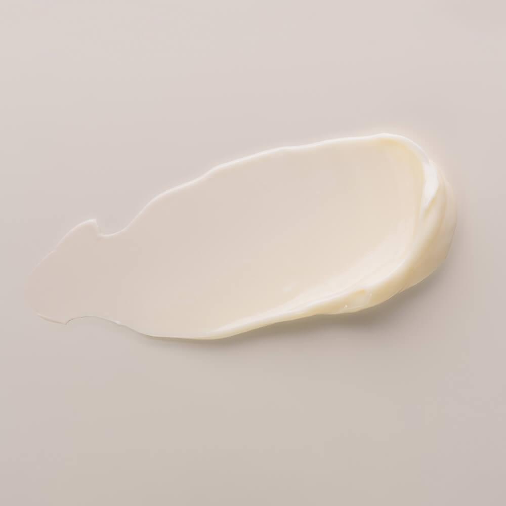 crema-de-ingrijire-cu-efect-calmant-si-anti-inrosire